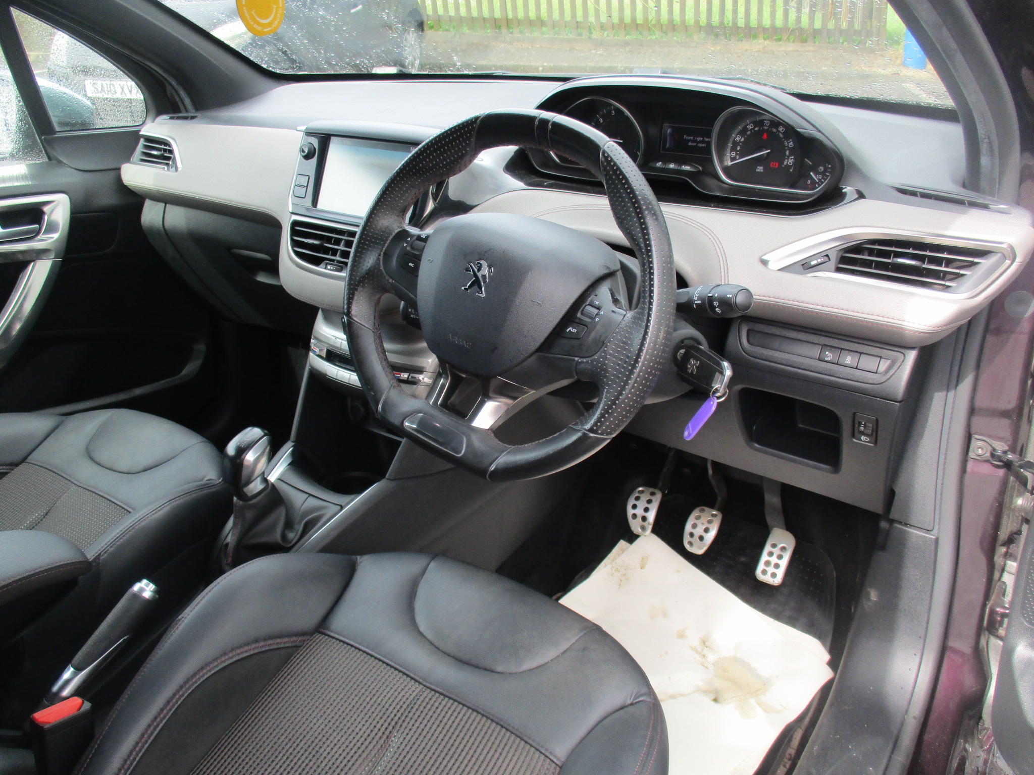 PEUGEOT 208 1.6 VTI XY 2014